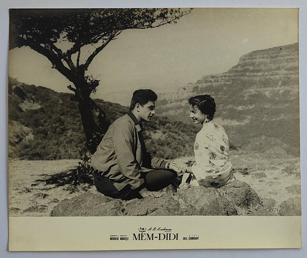 ORIGINAL 1961 MEM-DIDI Lobby Card - Bollywood Hindi Film - Hrishikesh Mukherjee, Tanuja, Jayant, Lalita Pawar, Salil Chowdhury LB Films